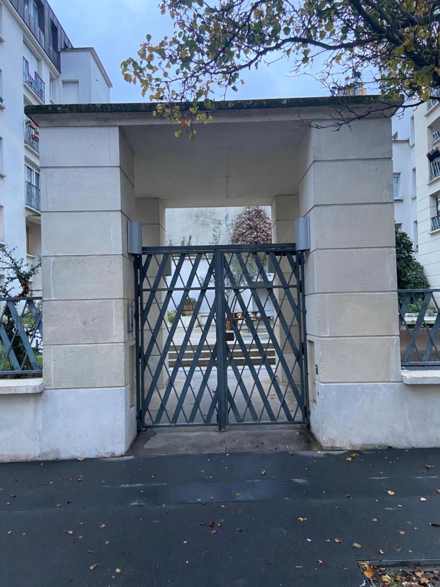 Cosy Appart Proche Paris Сен-Дені Екстер'єр фото